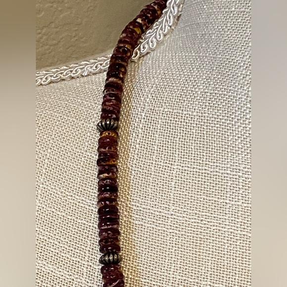 Purple Spiney Oyster Necklace - Picture 4 of 10